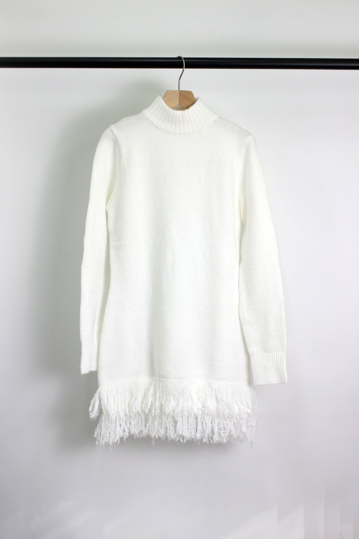 W2506MY88971 - Women¡¯s Knit Sweater Dress with Fringed Hem