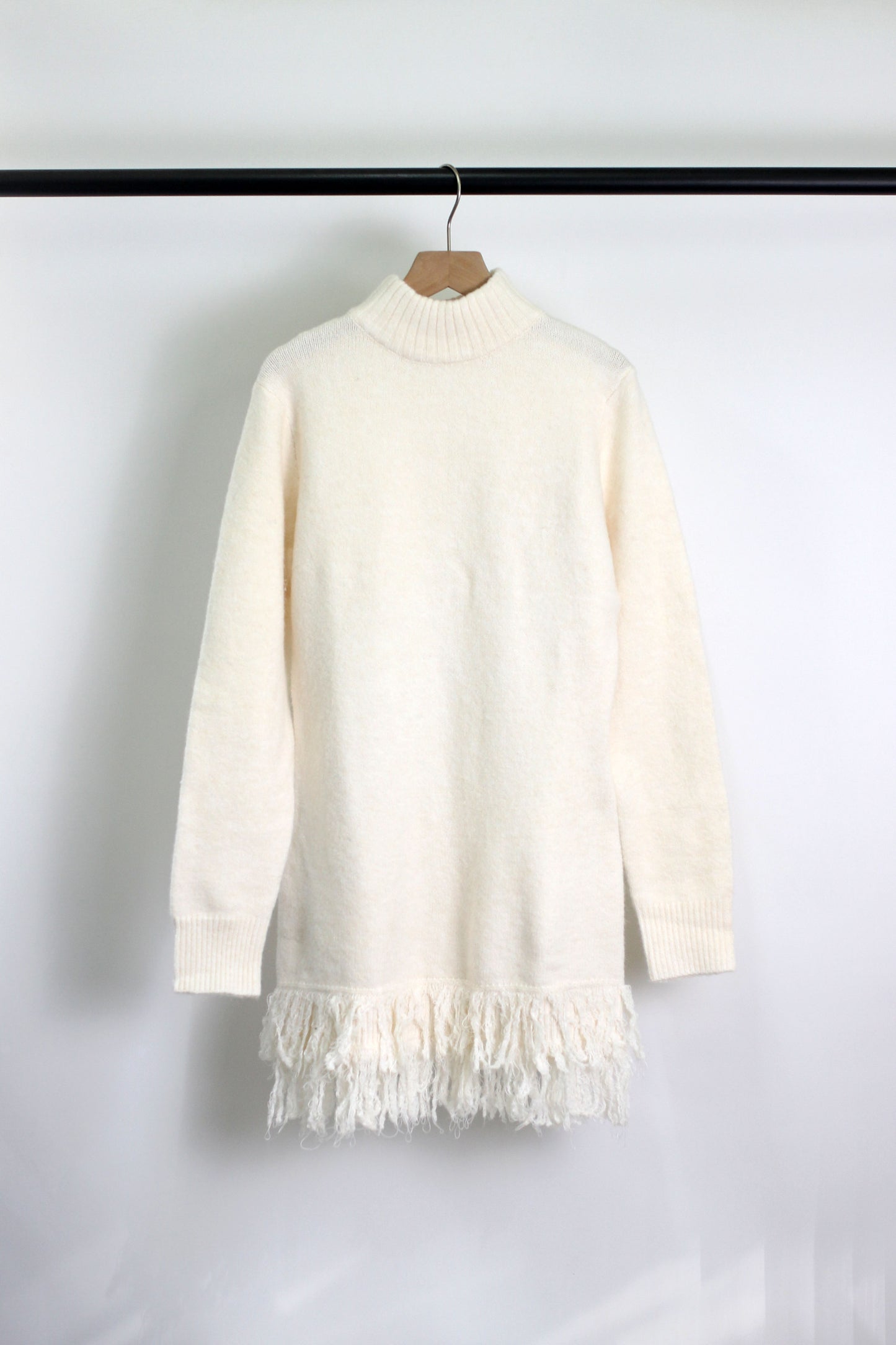 W2506MY88971 - Women¡¯s Knit Sweater Dress with Fringed Hem