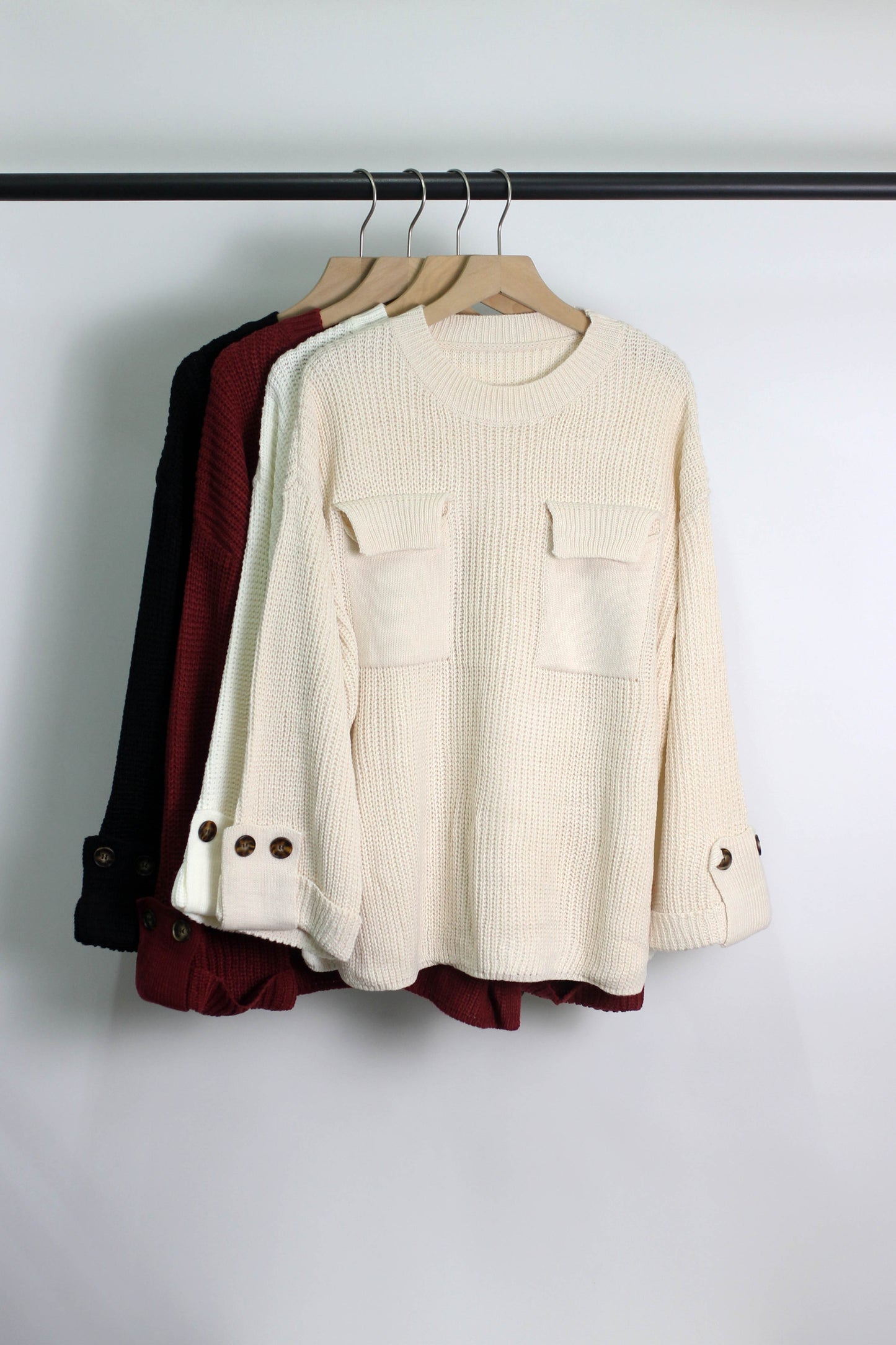 W2507JYYS33761 - Women's Button-Cuff Pocket Knit Sweater