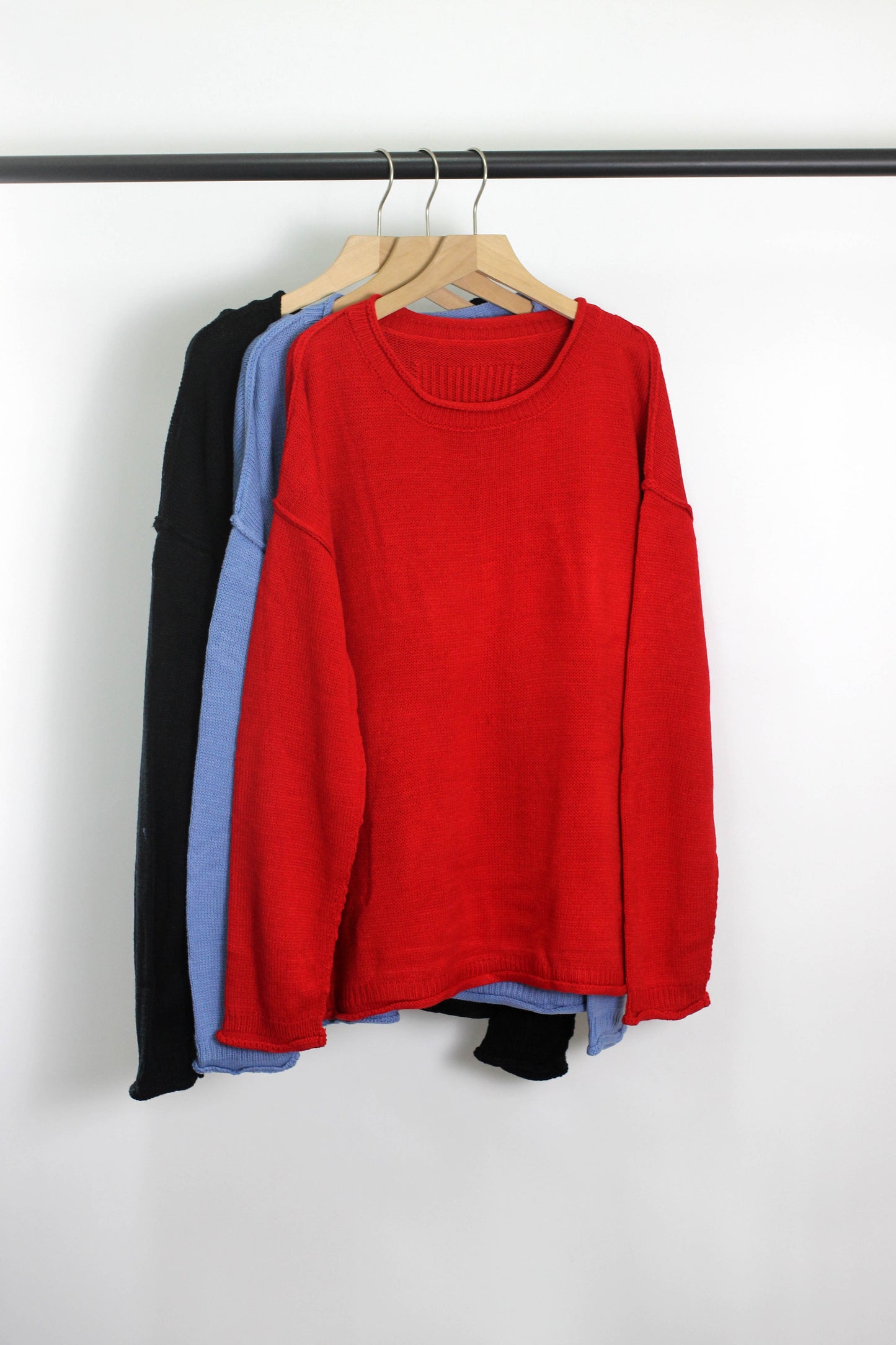 W2507SF29182 - Relaxed Knit Crewneck Sweater ¨C Side Slit Design
