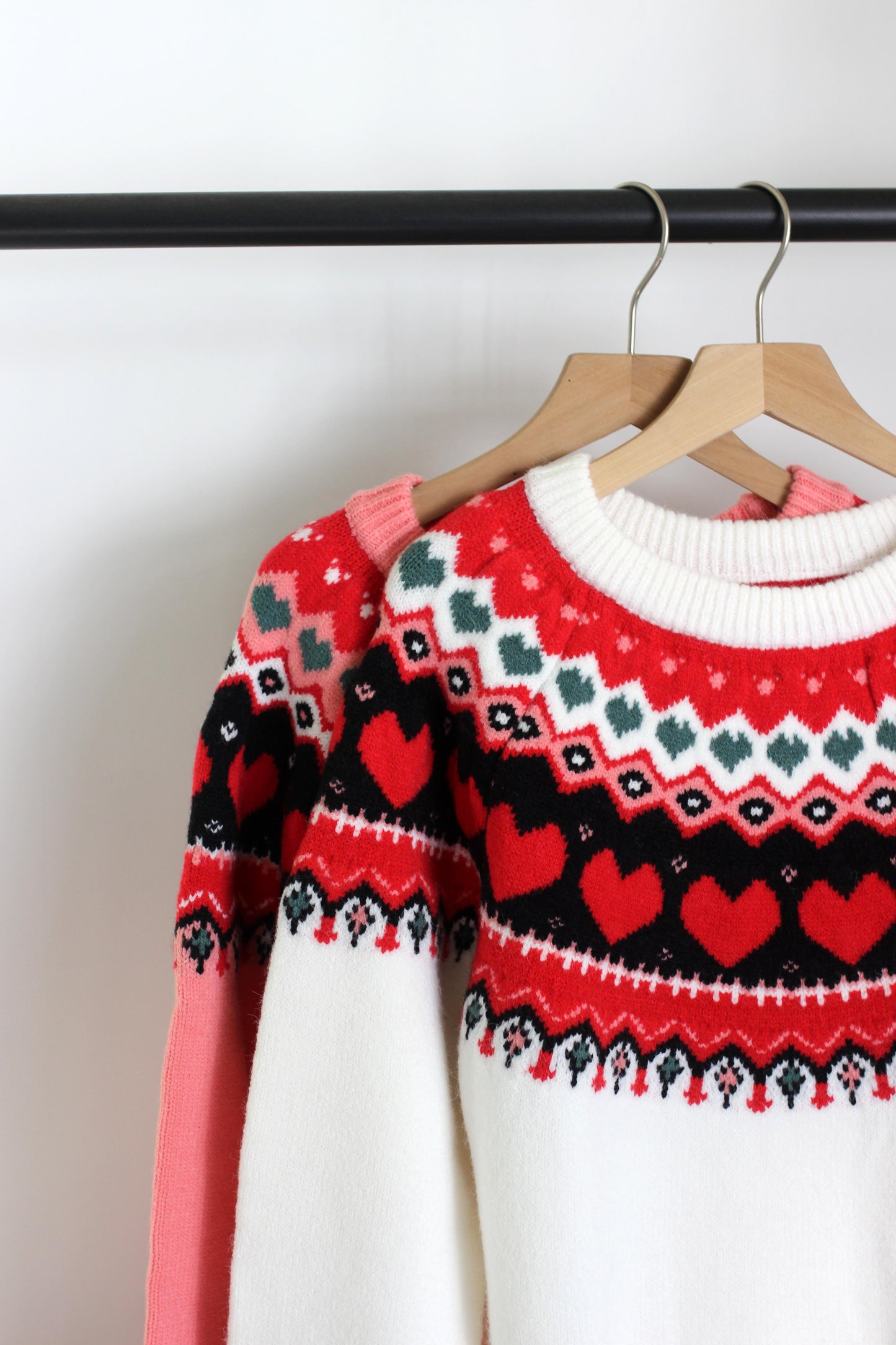 W2511JYYS97505-Women Nordic Heart Pattern Knit Sweater
